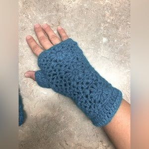 Fingerless Gloves